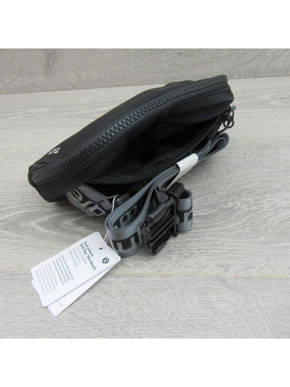 Lululemon Everywhere Belt Bag "Wordmark" Black (1L) Travel Vacation NEW - Picture 8 of 16